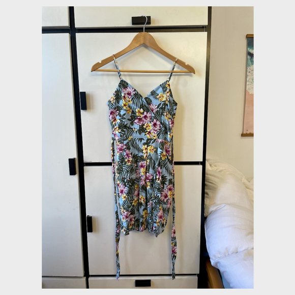 Tropical Floral Print Faux Wrap Dress - Picture 3 of 5